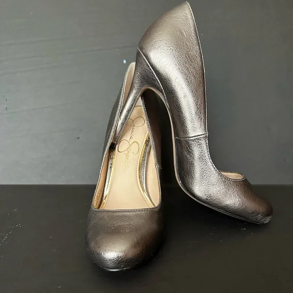 NWOT Jessica Simpson Pewter heels - Picture 4 of 11